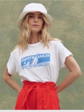 THE GREAT. Women's White Graphic Tee with Blue Print